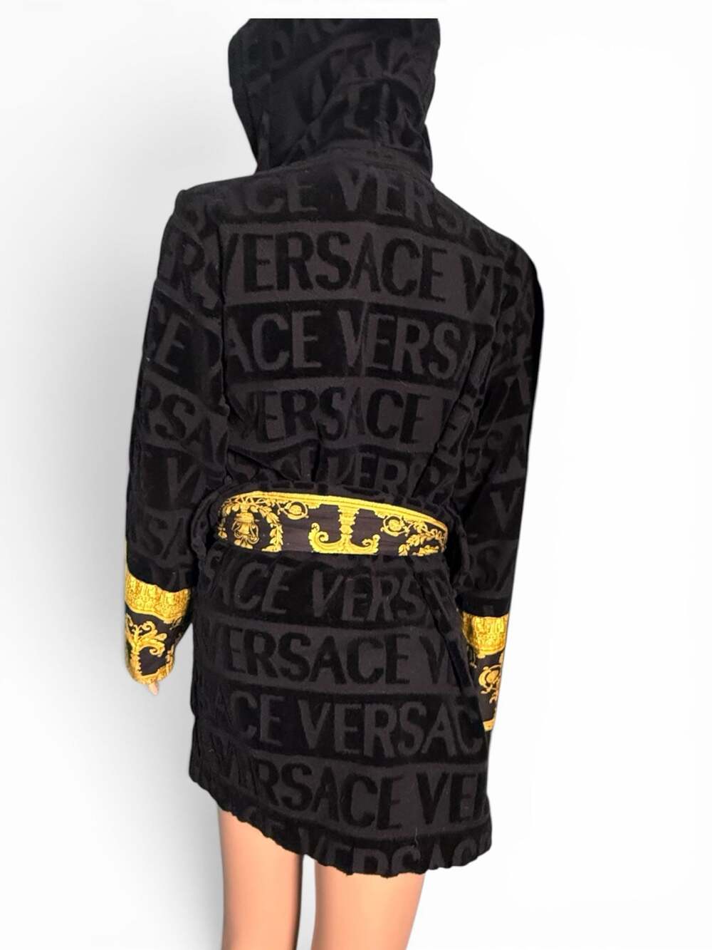 Versace I Love Baroque Short Bathrobe in Black with Medusa Pattern - Picture 4 of 4